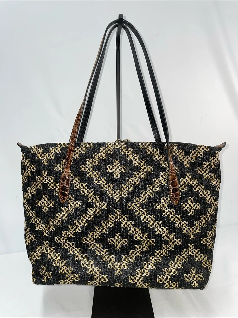 ERIC JAVITS BLACK AND TAN GEOMETRIC TOTE BAG FTL-07-157